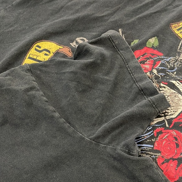 Guns N Roses Graphic T-Shirt - Picture 8 of 8